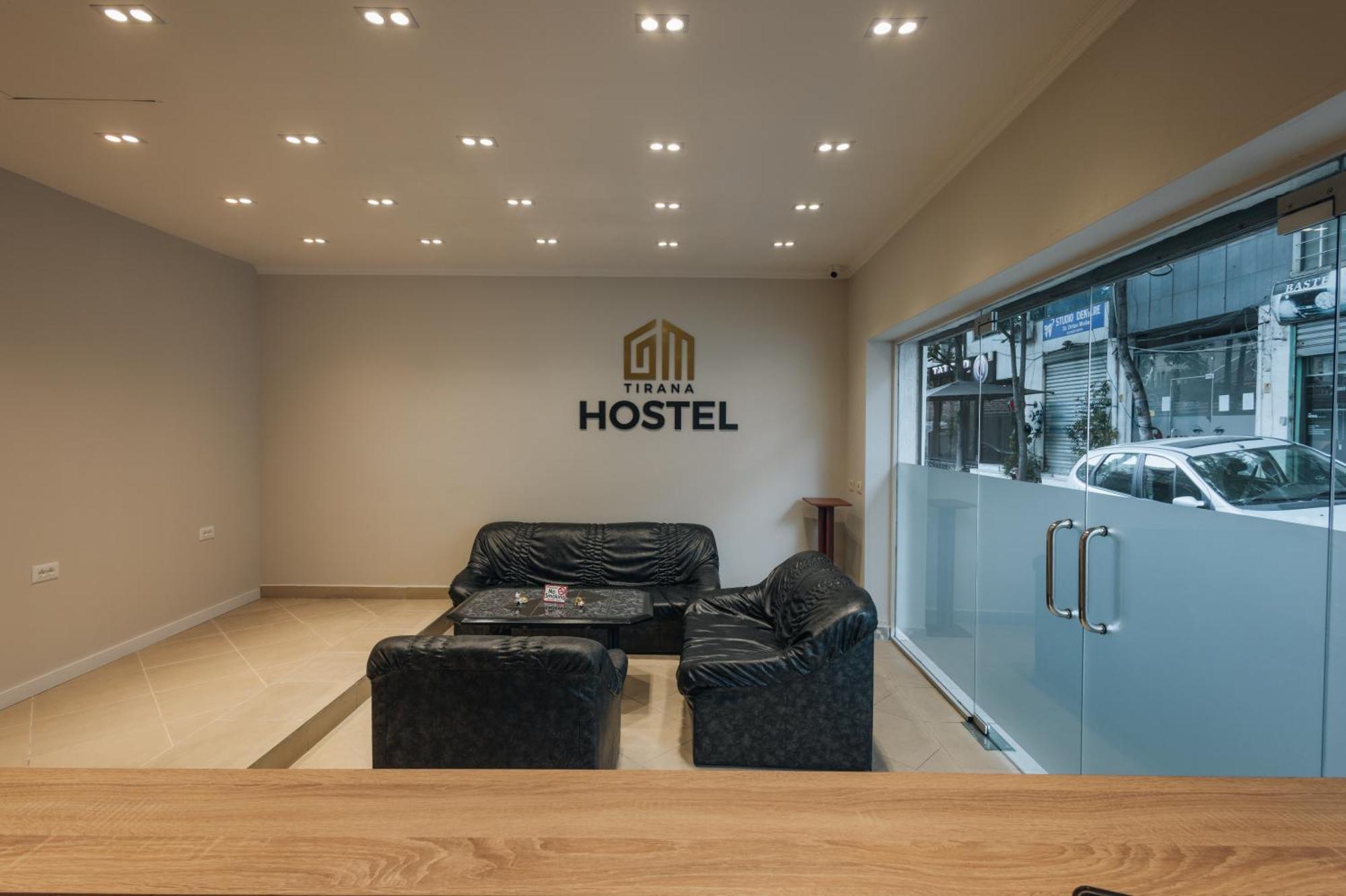 Gm Tirana Hostel Exteriör bild