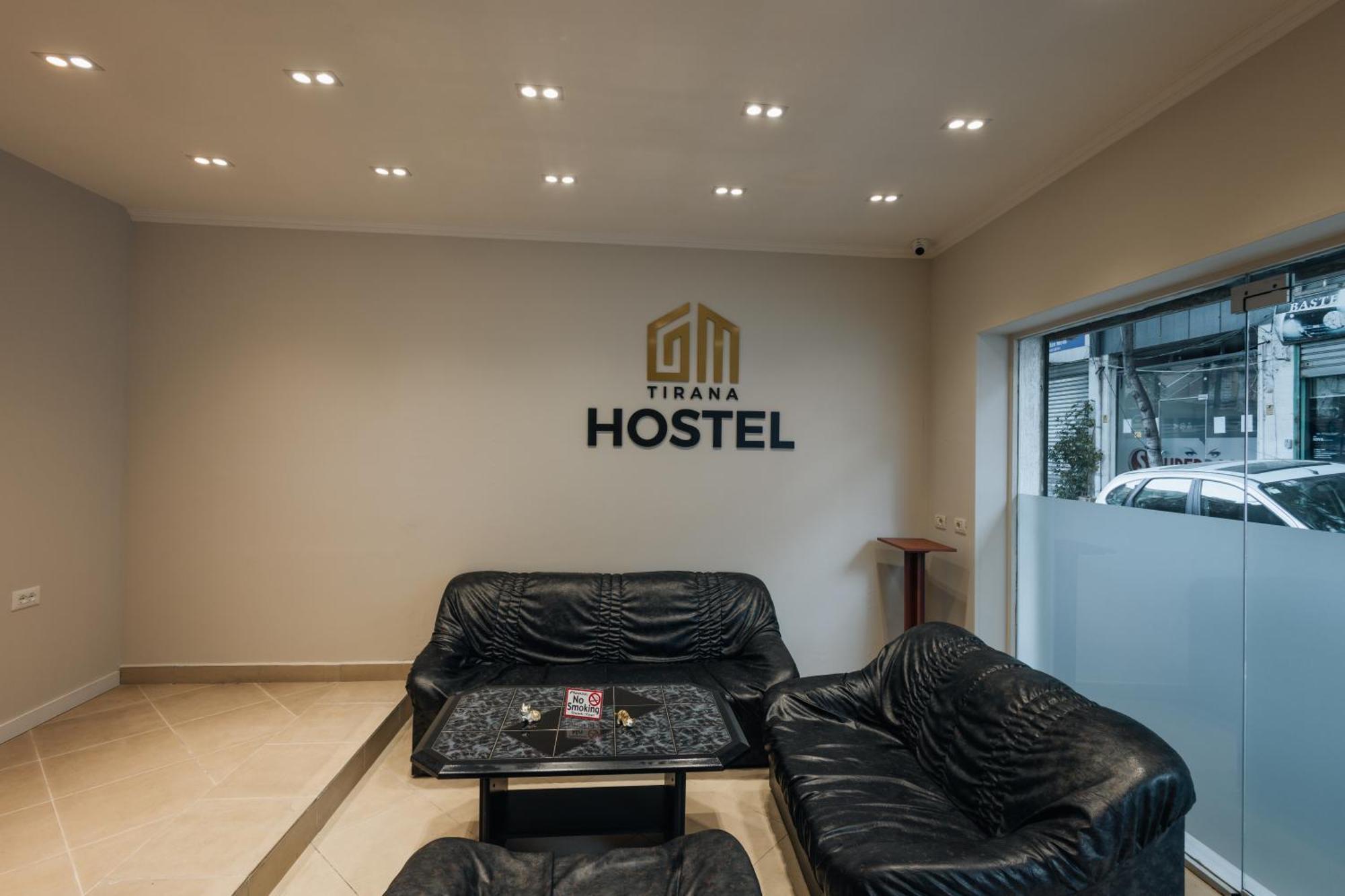 Gm Tirana Hostel Exteriör bild